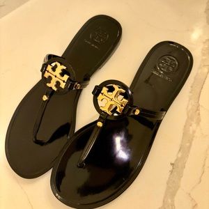 TORY BURCH Mini Miller Jelly Flip Flop Black SIZE 8